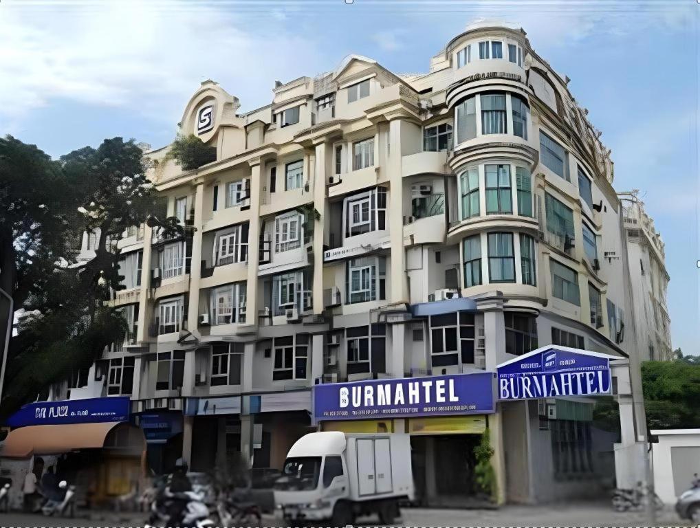 Burmahtel Hotel George Town Extérieur photo